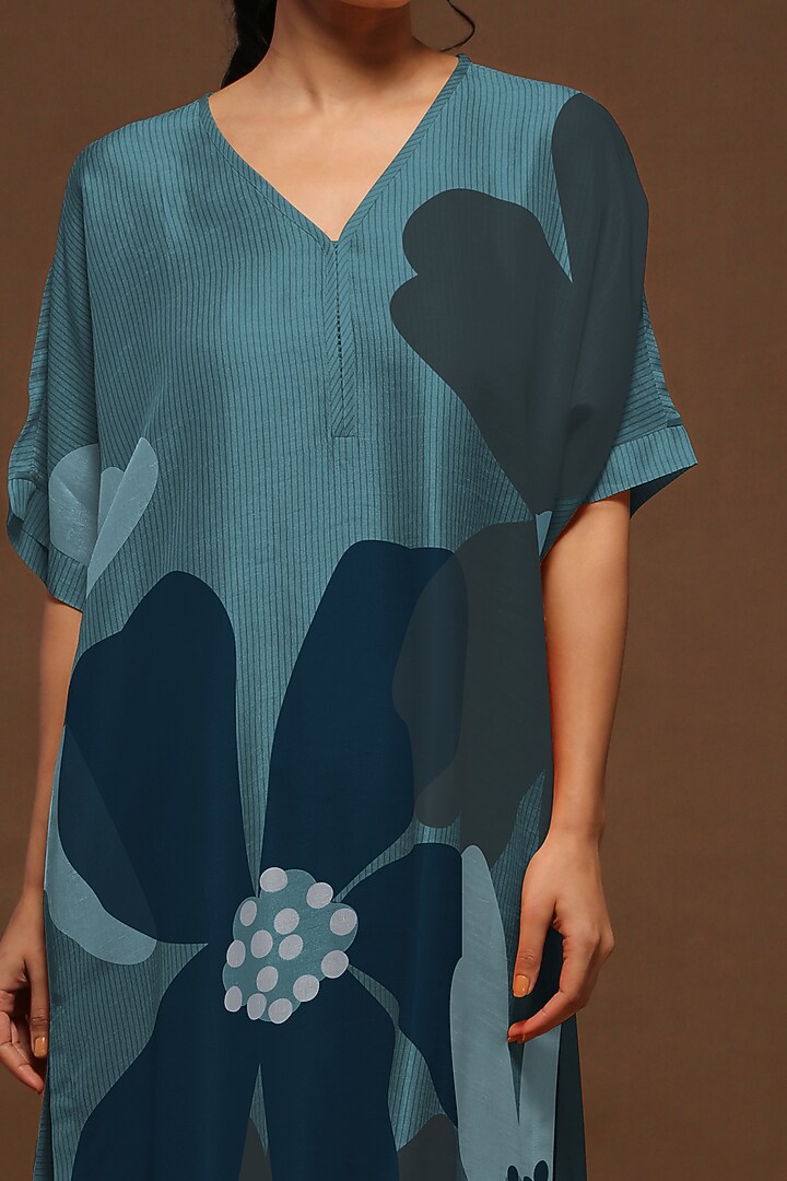Faded Jade Printed Kurta Set by CLOS at Pernia's Pop Up Shop