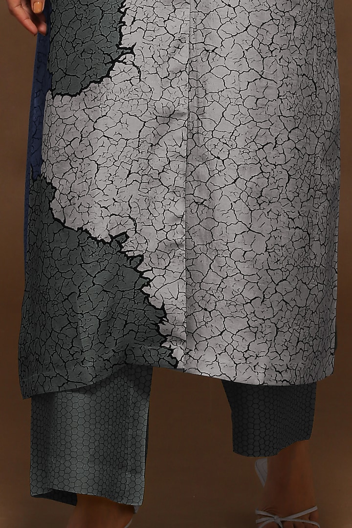 Twilight Blue Printed Kurta Set by CLOS at Pernia's Pop Up Shop