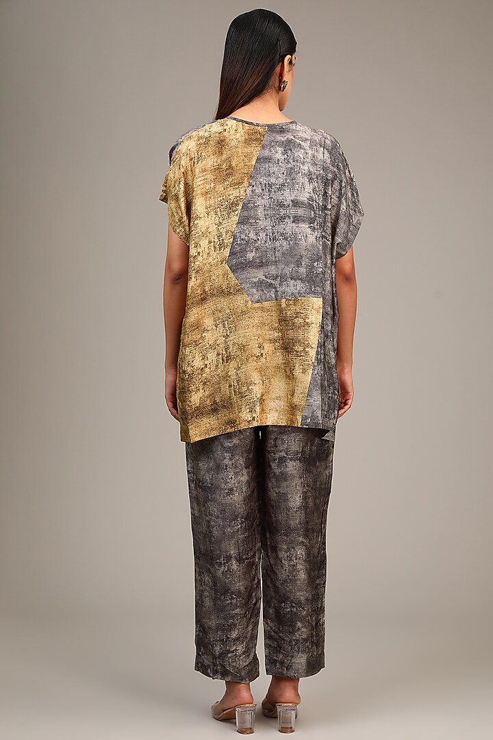 Grey Dupion Silk Geometric Printed Co-Ord Set by CLOS at Pernia's Pop Up Shop