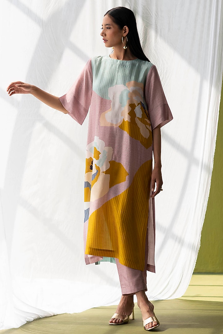 Light Pink Dupion Silk Floral Abstract Printed Straight Kurta Set by CLOS at Pernia's Pop Up Shop