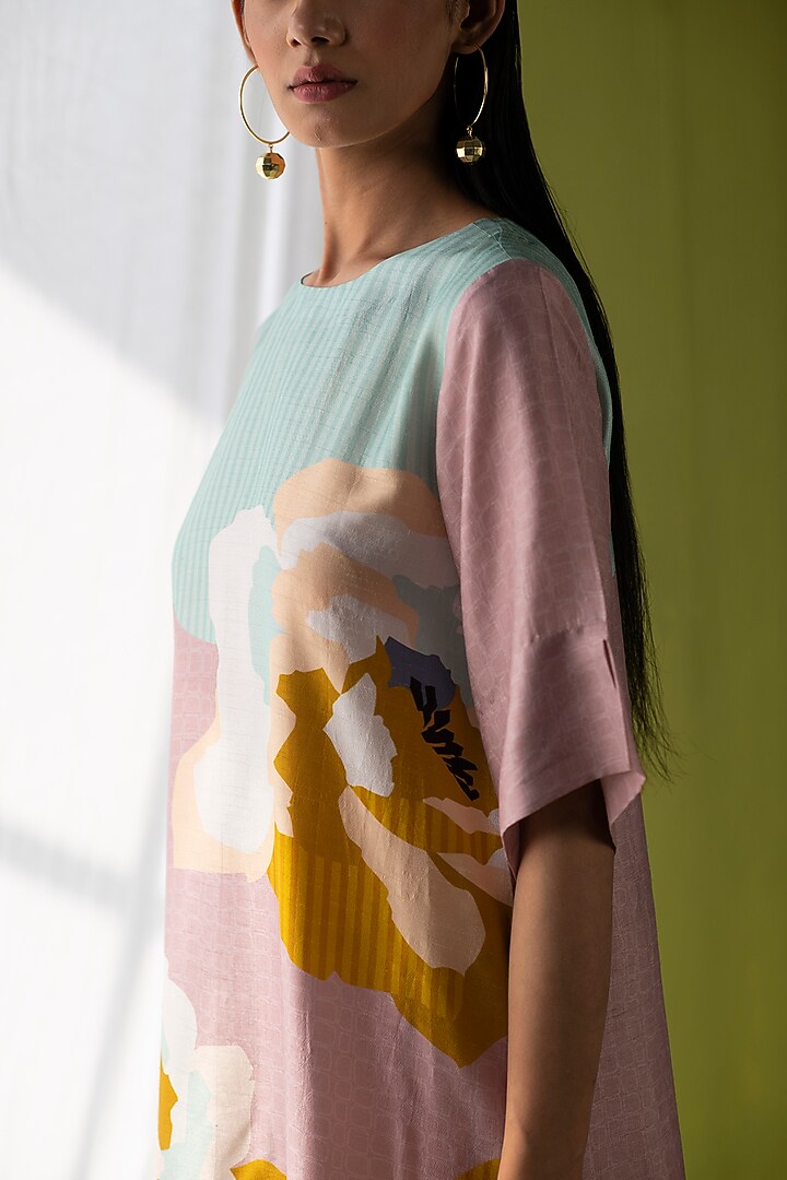 Light Pink Dupion Silk Floral Abstract Printed Straight Kurta Set by CLOS at Pernia's Pop Up Shop