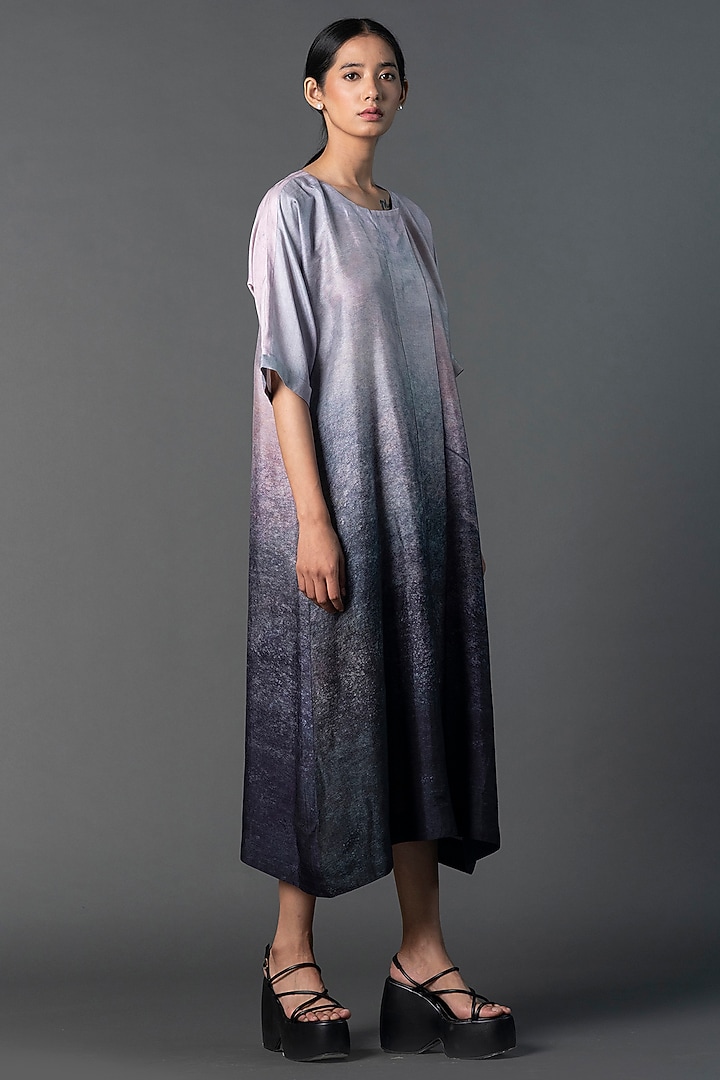 Grey & Silver Dupion Silk Ombre Printed Straight Kurta Set by CLOS at Pernia's Pop Up Shop