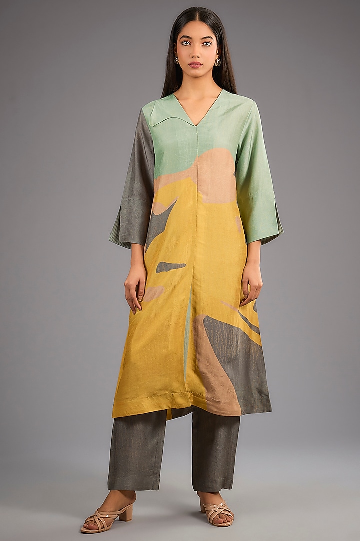 Yellow Dupion Silk Printed Kurta Set by CLOS at Pernia's Pop Up Shop