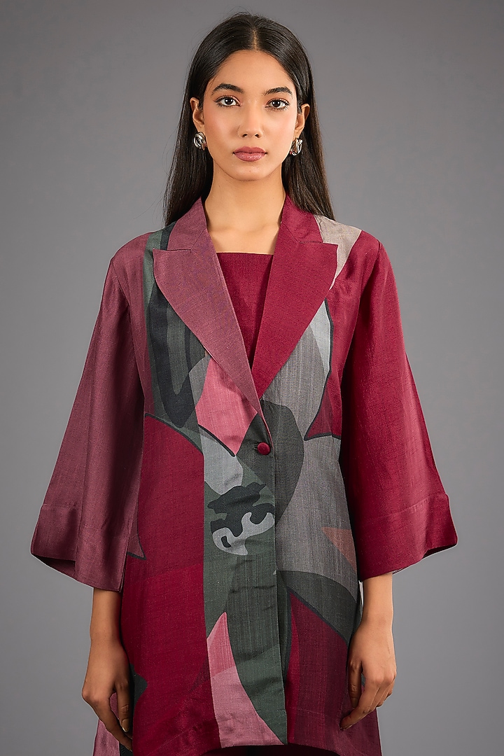 Maroon Dupion Silk Abstract Geometric Printed Kurta Set by CLOS at Pernia's Pop Up Shop
