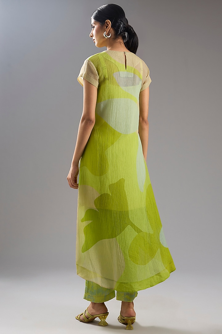 Green Shimmer Cupro Abstract Printed Tunic Kurta Set by CLOS at Pernia's Pop Up Shop