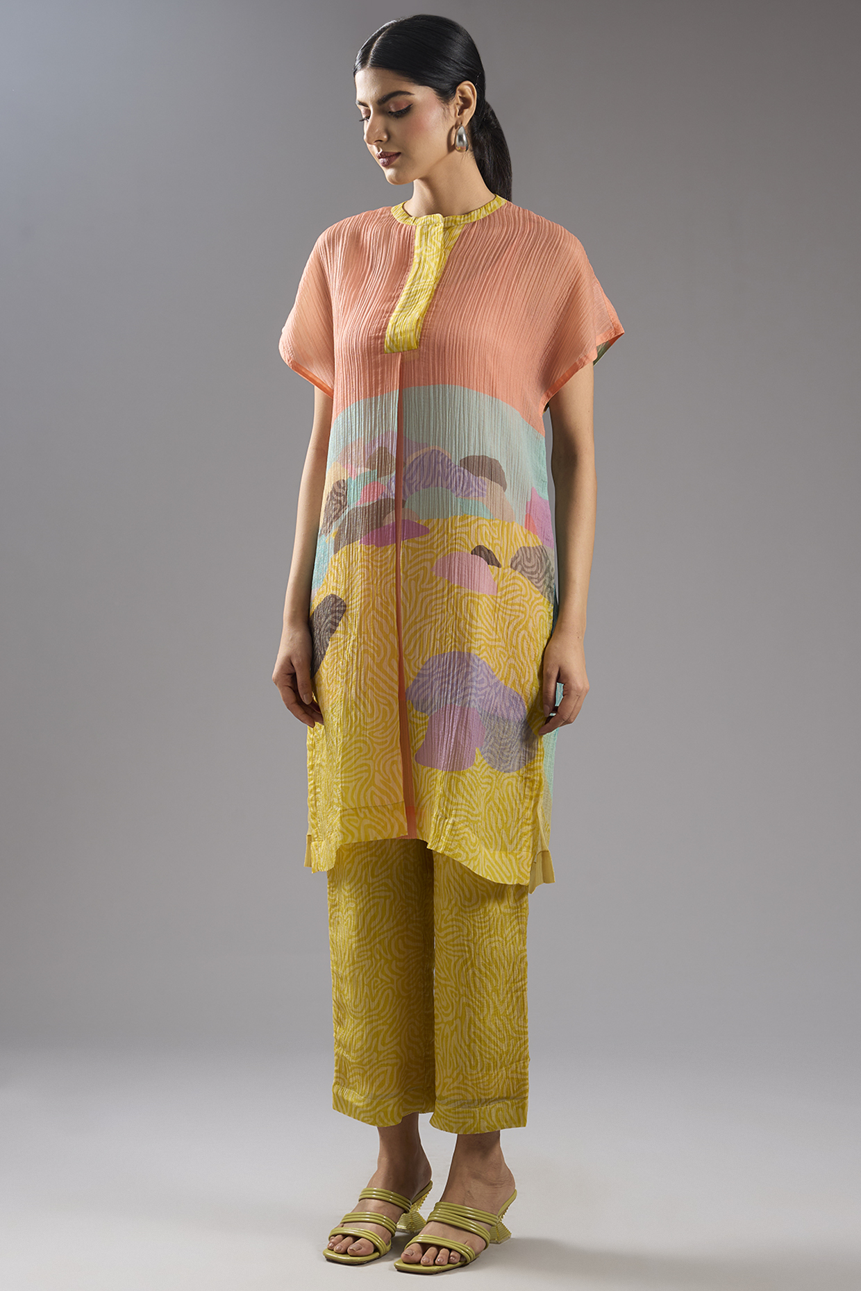 Peach Shimmer Cupro Abstract Printed Tunic Kurta Set by CLOS at Pernia's Pop Up Shop