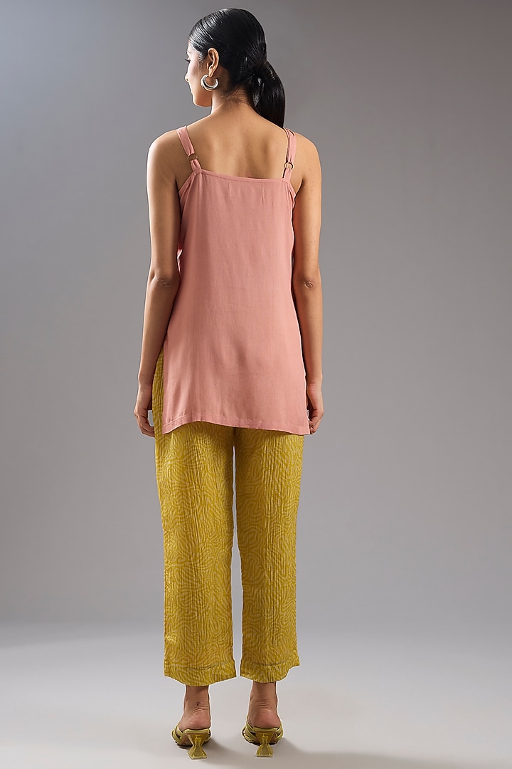 Peach Shimmer Cupro Abstract Printed Tunic Kurta Set by CLOS at Pernia's Pop Up Shop