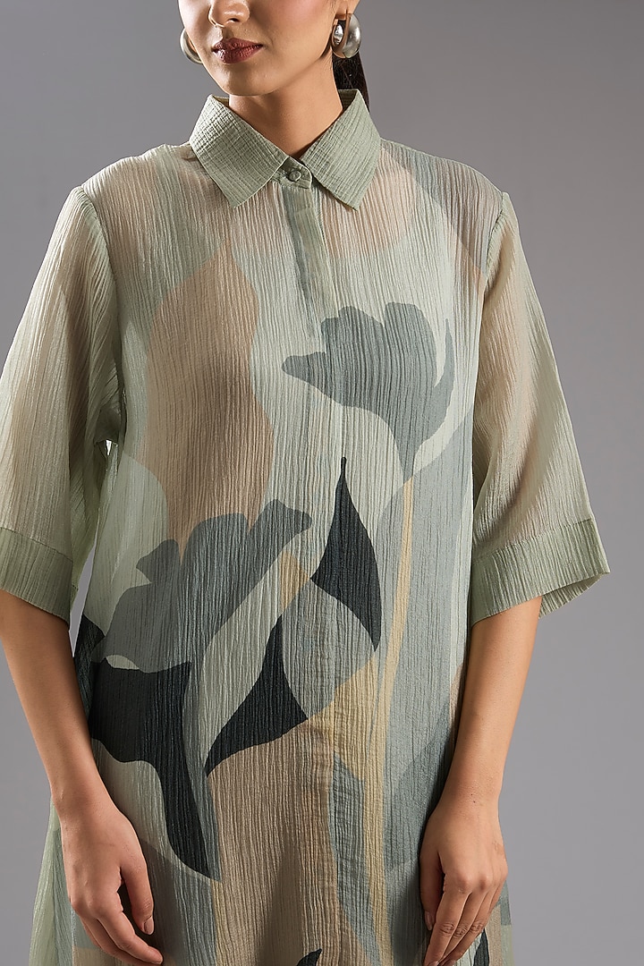 Grey Shimmer Cupro Abstract Printed Tunic Kurta Set by CLOS at Pernia's Pop Up Shop
