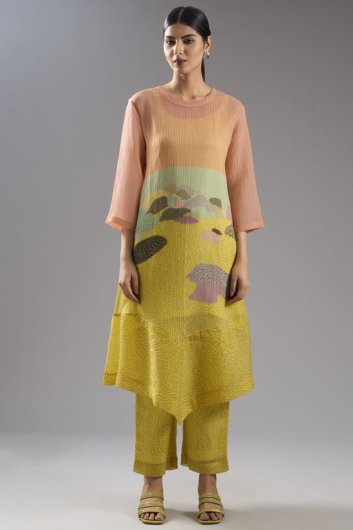Peach Shimmer Cupro Abstract Printed Tunic Kurta Set by CLOS at Pernia's Pop Up Shop