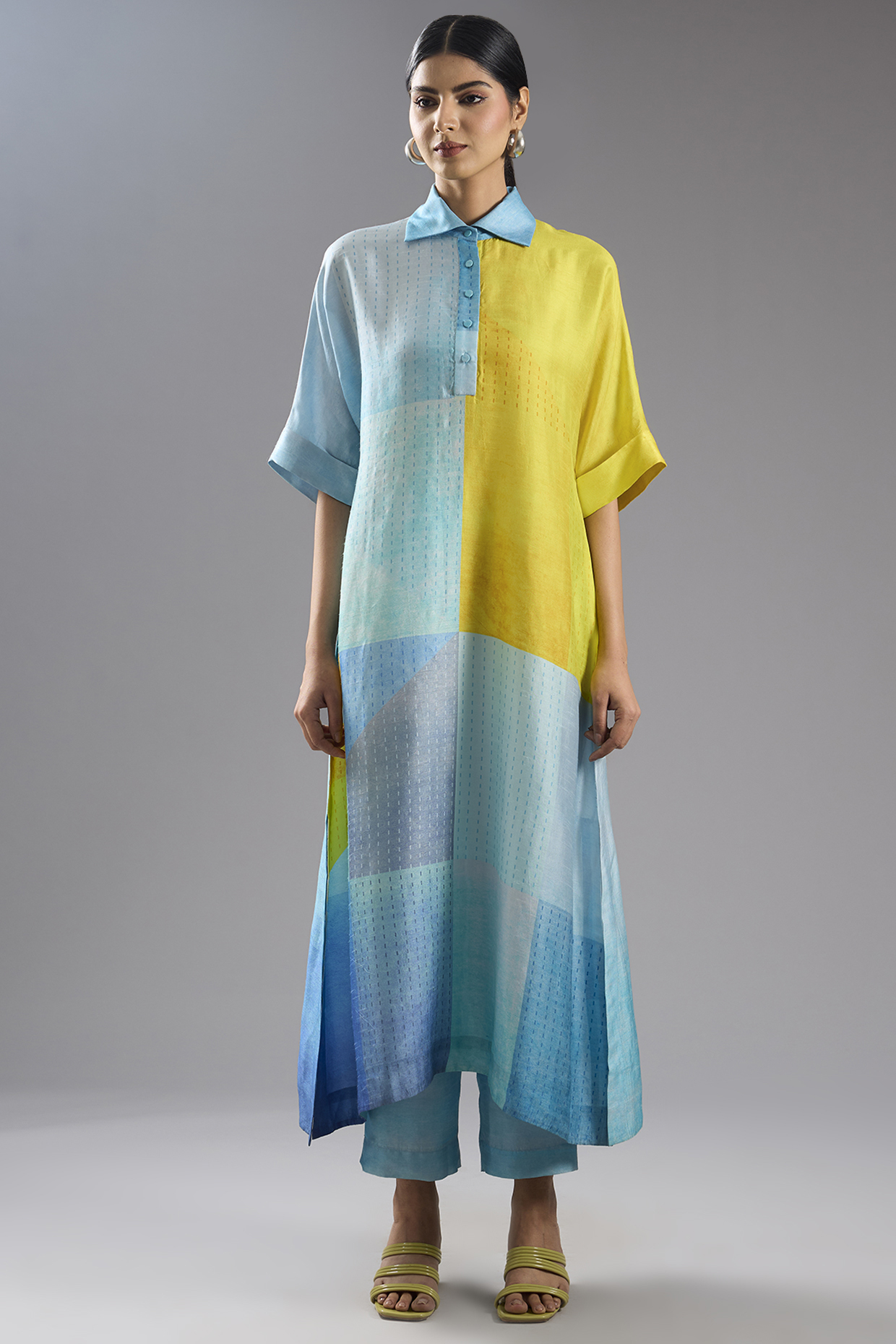 Blue Dupion Silk Abstract Printed Tunic Kurta Set by CLOS at Pernia's Pop Up Shop