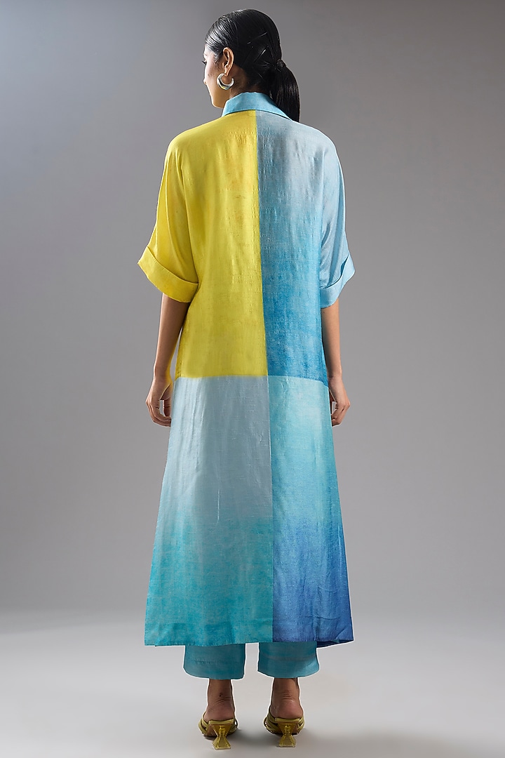 Blue Dupion Silk Abstract Printed Tunic Kurta Set by CLOS at Pernia's Pop Up Shop