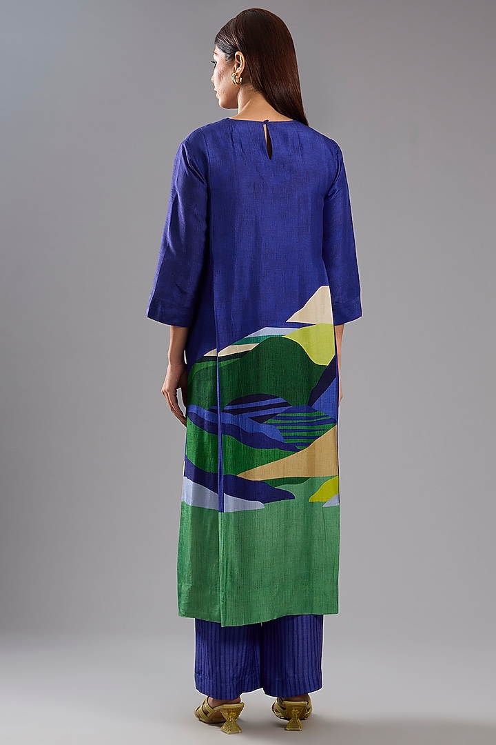 Blue Dupion Silk Abstract Printed Tunic Kurta Set by CLOS at Pernia's Pop Up Shop