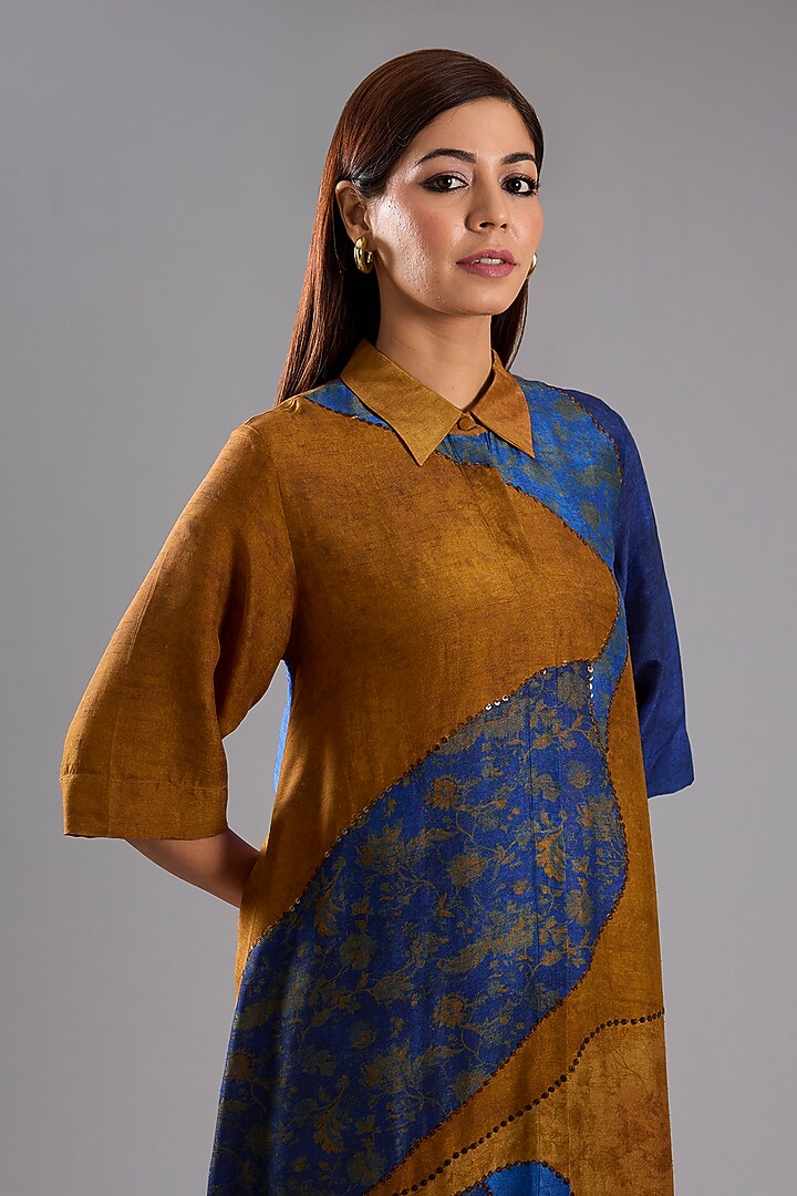 Blue Dupion Silk Abstract Printed Tunic Kurta Set by CLOS at Pernia's Pop Up Shop