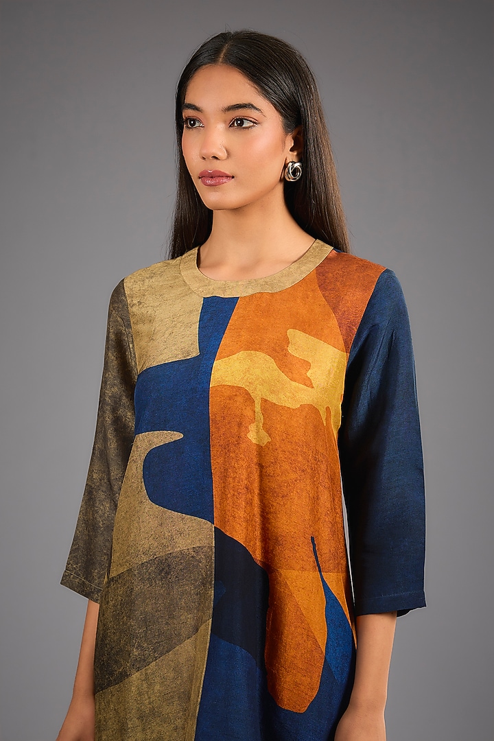 Blue Dupion Silk Abstract Geometric Printed Kurta Set by CLOS at Pernia's Pop Up Shop