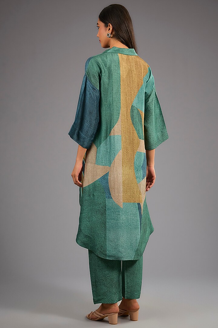 Green Dupion Silk Abstract Geometric Printed Kurta Set by CLOS at Pernia's Pop Up Shop