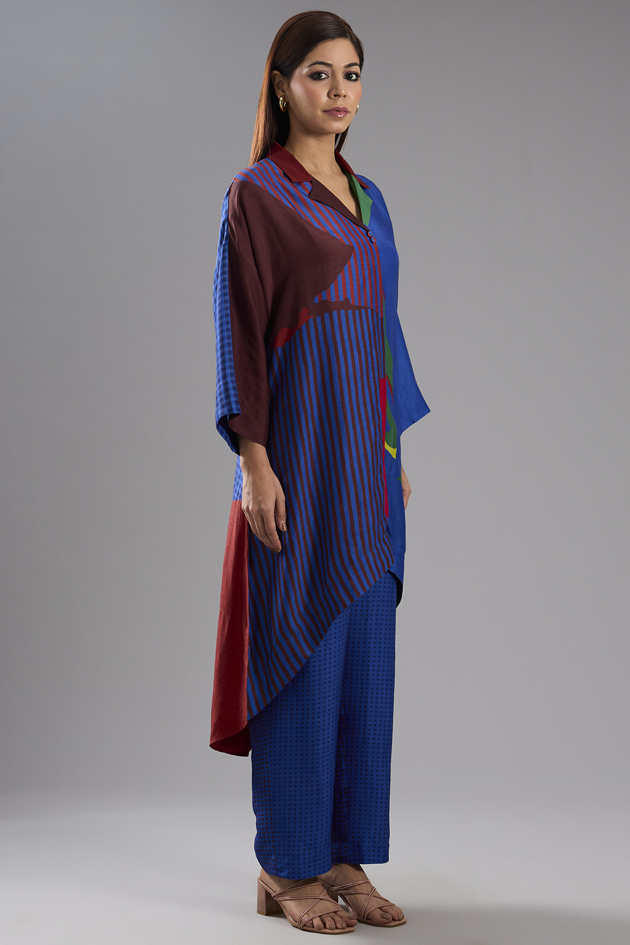 Blue Dupion Silk Abstract Printed Tunic Kurta Set by CLOS at Pernia's Pop Up Shop