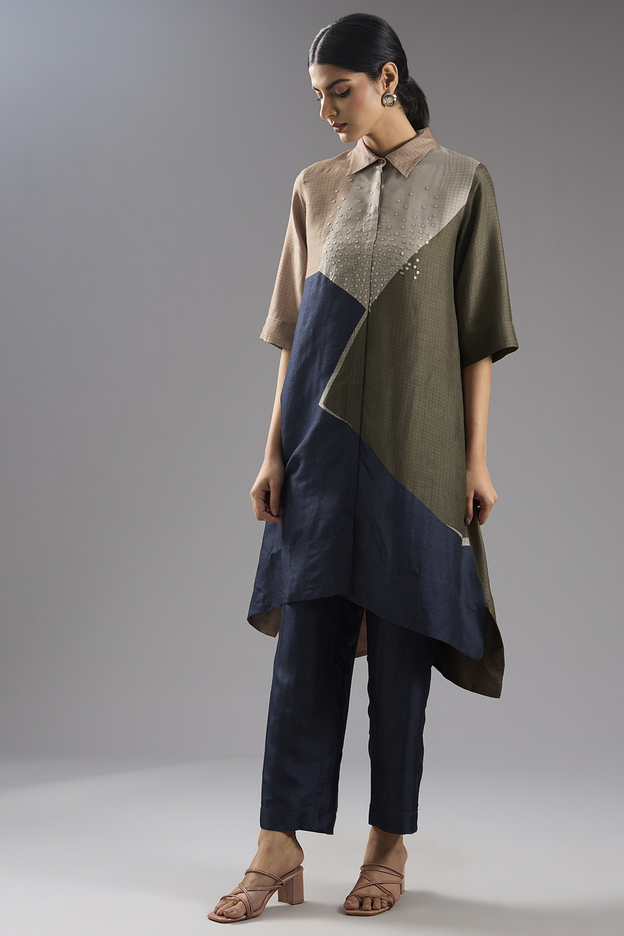 Grey Dupion Silk Abstract Printed Tunic Kurta Set by CLOS at Pernia's Pop Up Shop