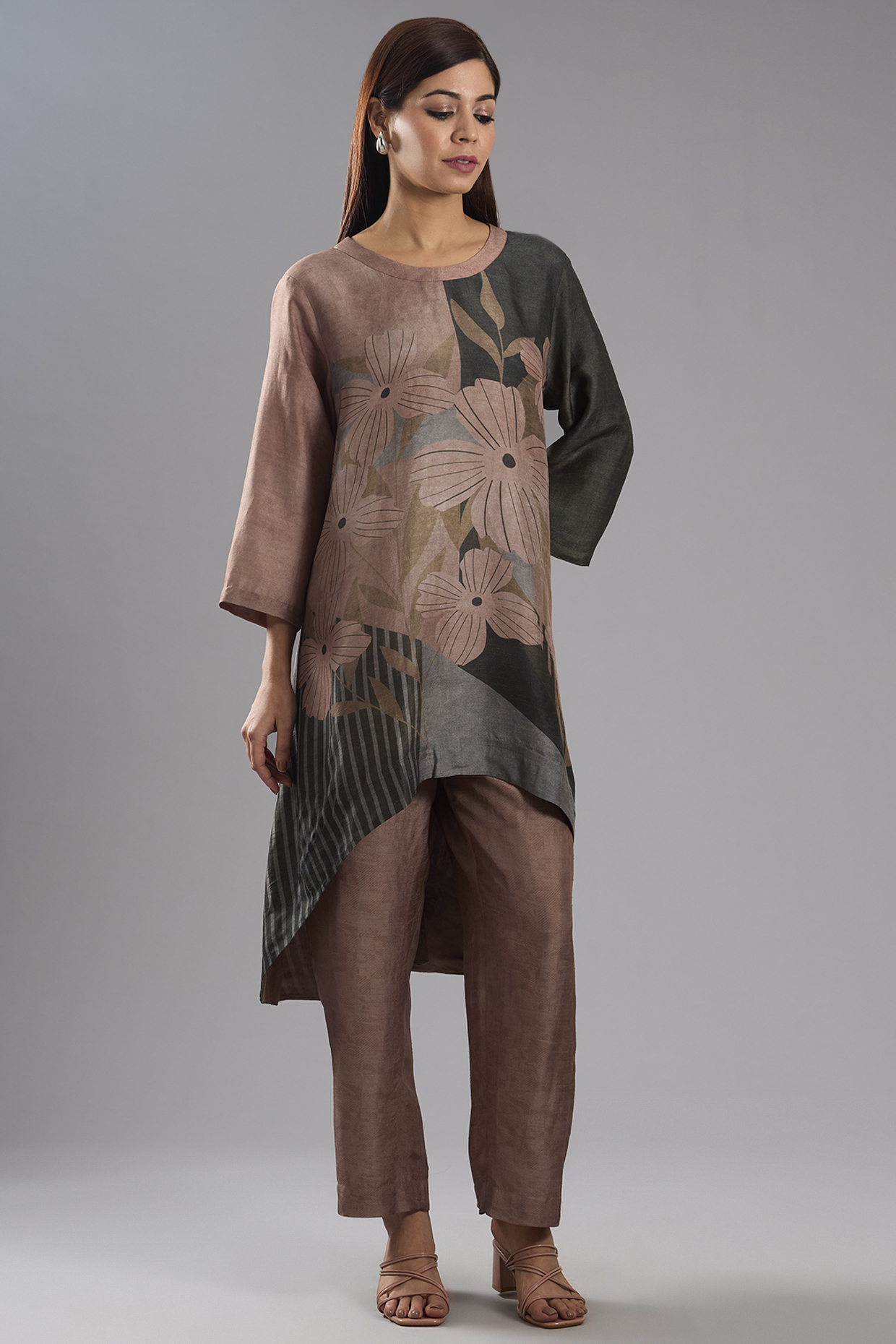 Beige Dupion Silk Abstract Printed Tunic Kurta Set by CLOS at Pernia's Pop Up Shop