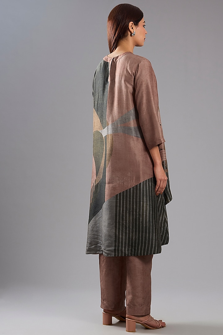 Beige Dupion Silk Abstract Printed Tunic Kurta Set by CLOS at Pernia's Pop Up Shop