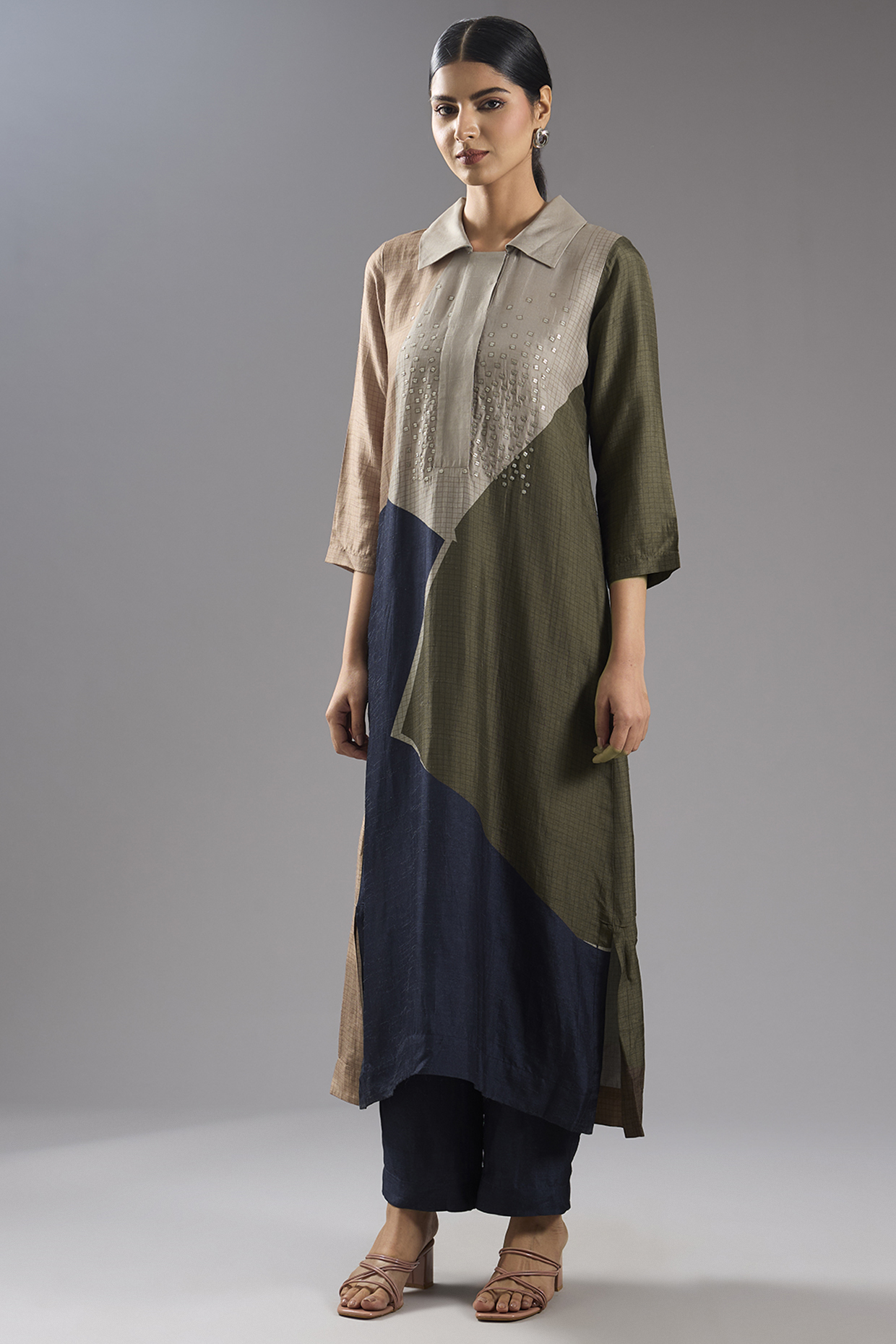 Grey Dupion Silk Abstract Printed Tunic Kurta Set by CLOS at Pernia's Pop Up Shop