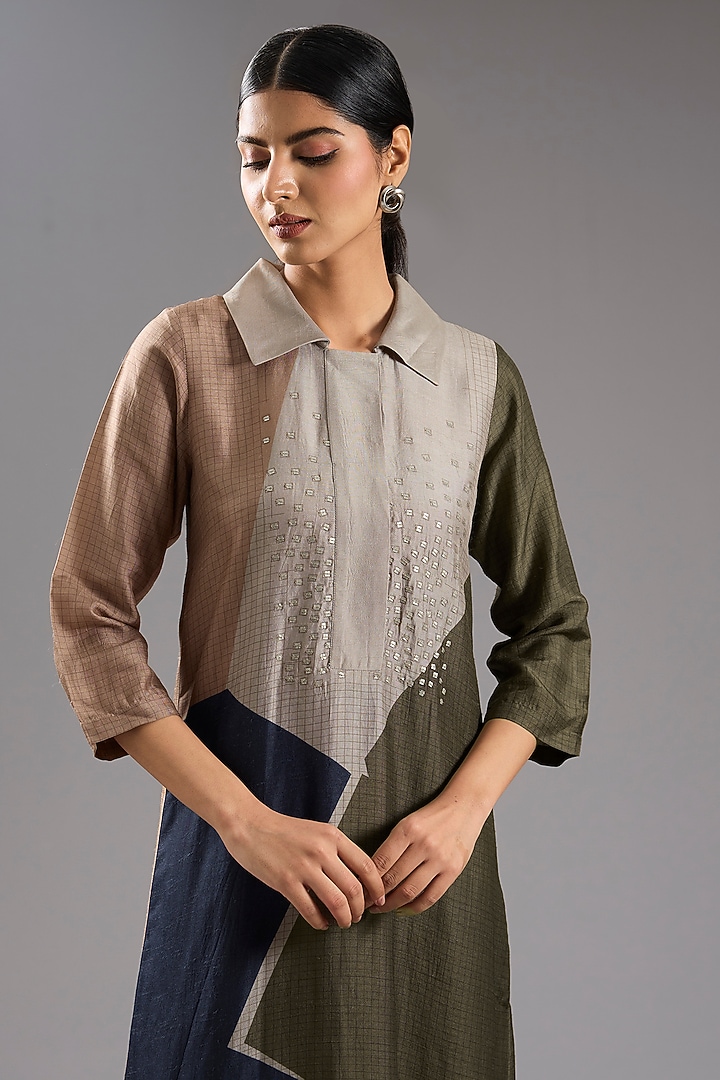 Grey Dupion Silk Abstract Printed Tunic Kurta Set by CLOS at Pernia's Pop Up Shop