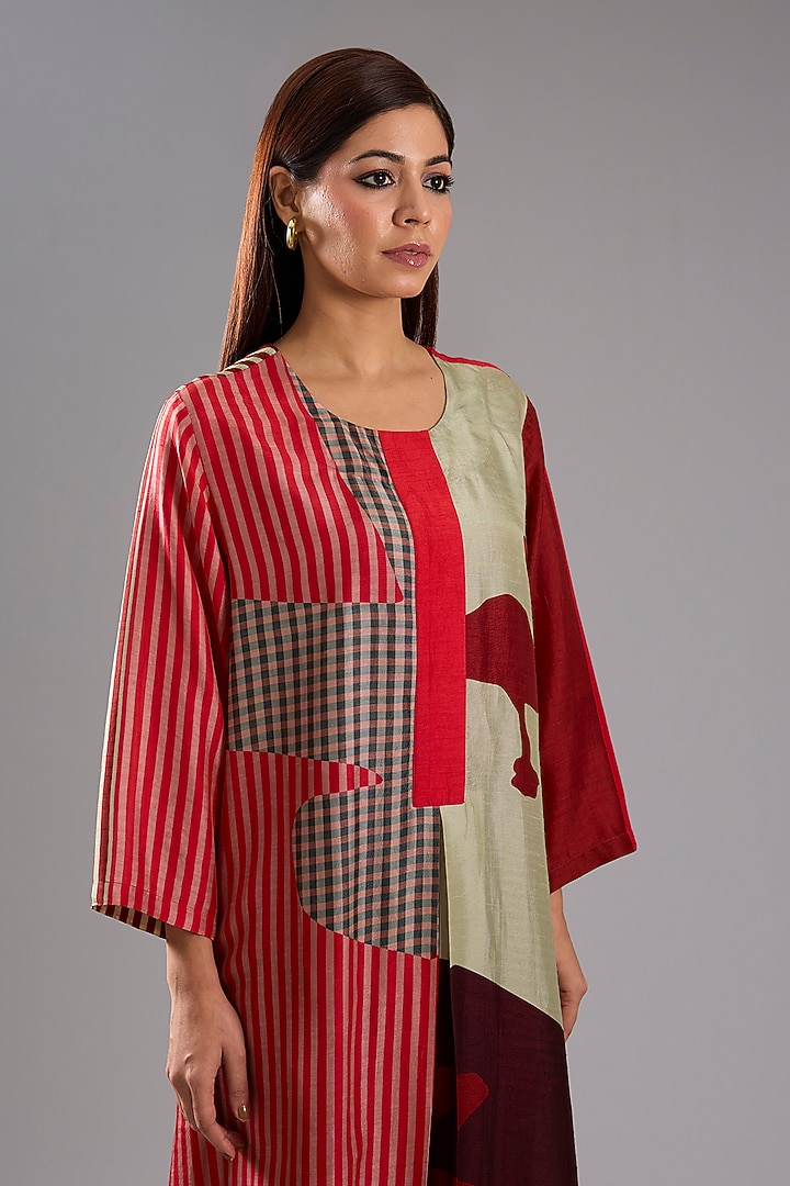 Red Dupion Silk Abstract Printed Tunic Kurta Set by CLOS at Pernia's Pop Up Shop