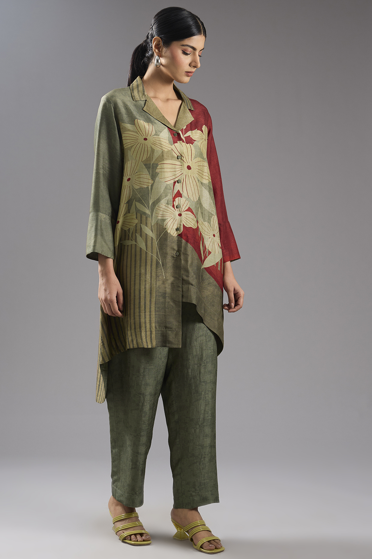 Green Dupion Silk Abstract Printed Kurta Set by CLOS at Pernia's Pop Up Shop