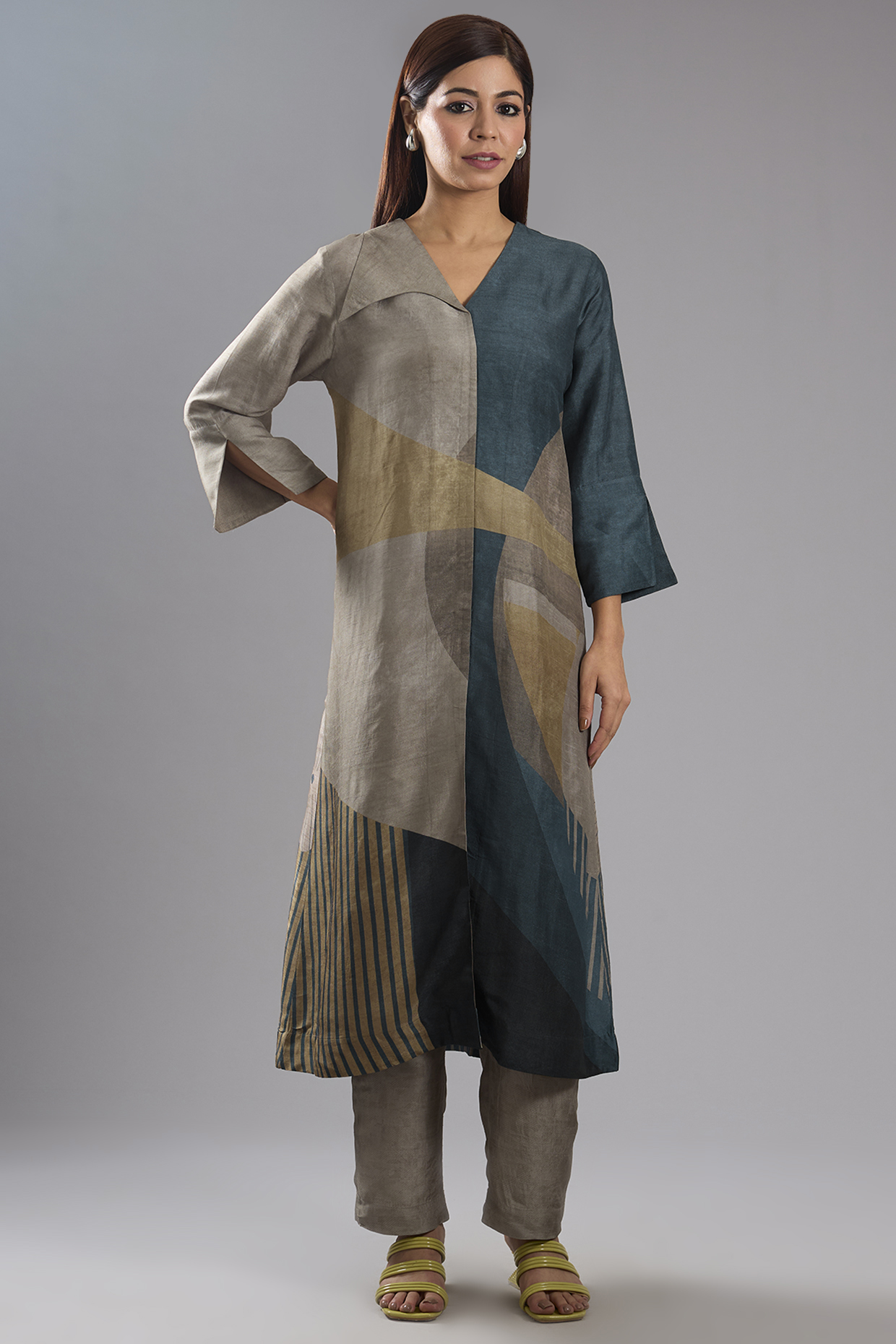 Grey Dupion Silk Abstract Printed Kurta Set by CLOS at Pernia's Pop Up Shop