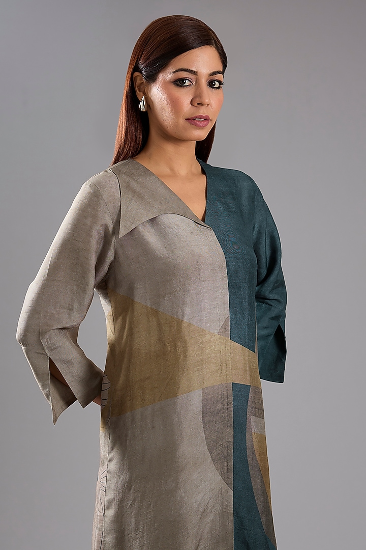 Grey Dupion Silk Abstract Printed Kurta Set by CLOS at Pernia's Pop Up Shop