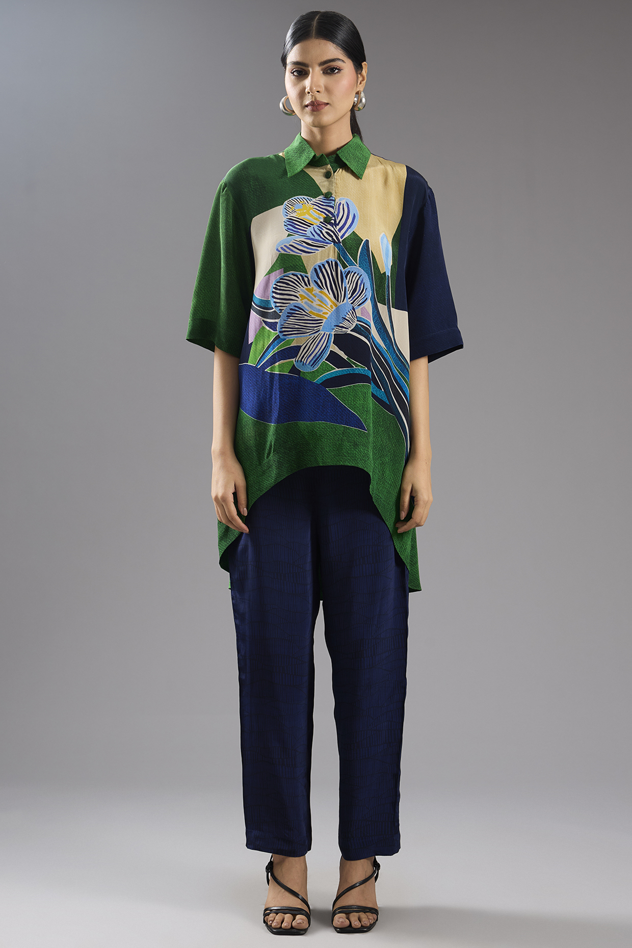Green Silk Crepe Abstract Printed Kurta Set by CLOS at Pernia's Pop Up Shop