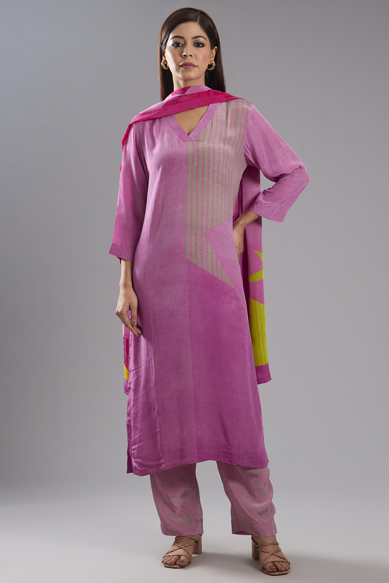 Pink Silk Crepe Abstract Printed Kurta Set by CLOS at Pernia's Pop Up Shop