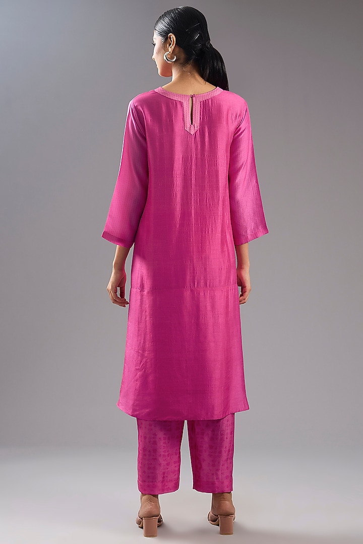 Pink Dupion Silk Abstract Printed Kurta Set by CLOS at Pernia's Pop Up Shop