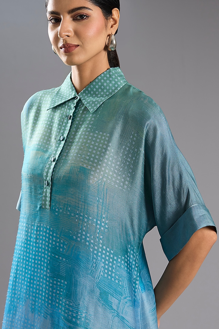 Blue Dupion Silk Abstract Printed Tunic Kurta Set by CLOS at Pernia's Pop Up Shop