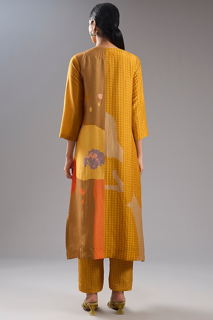 Orange Dupion Silk Abstract Printed Tunic Kurta Set by CLOS at Pernia's Pop Up Shop