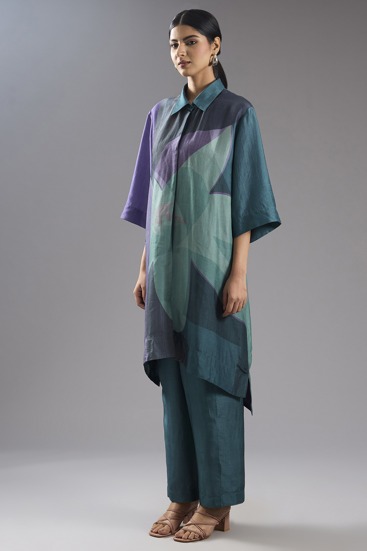 Green Dupion Silk Abstract Printed Kurta Set by CLOS at Pernia's Pop Up Shop