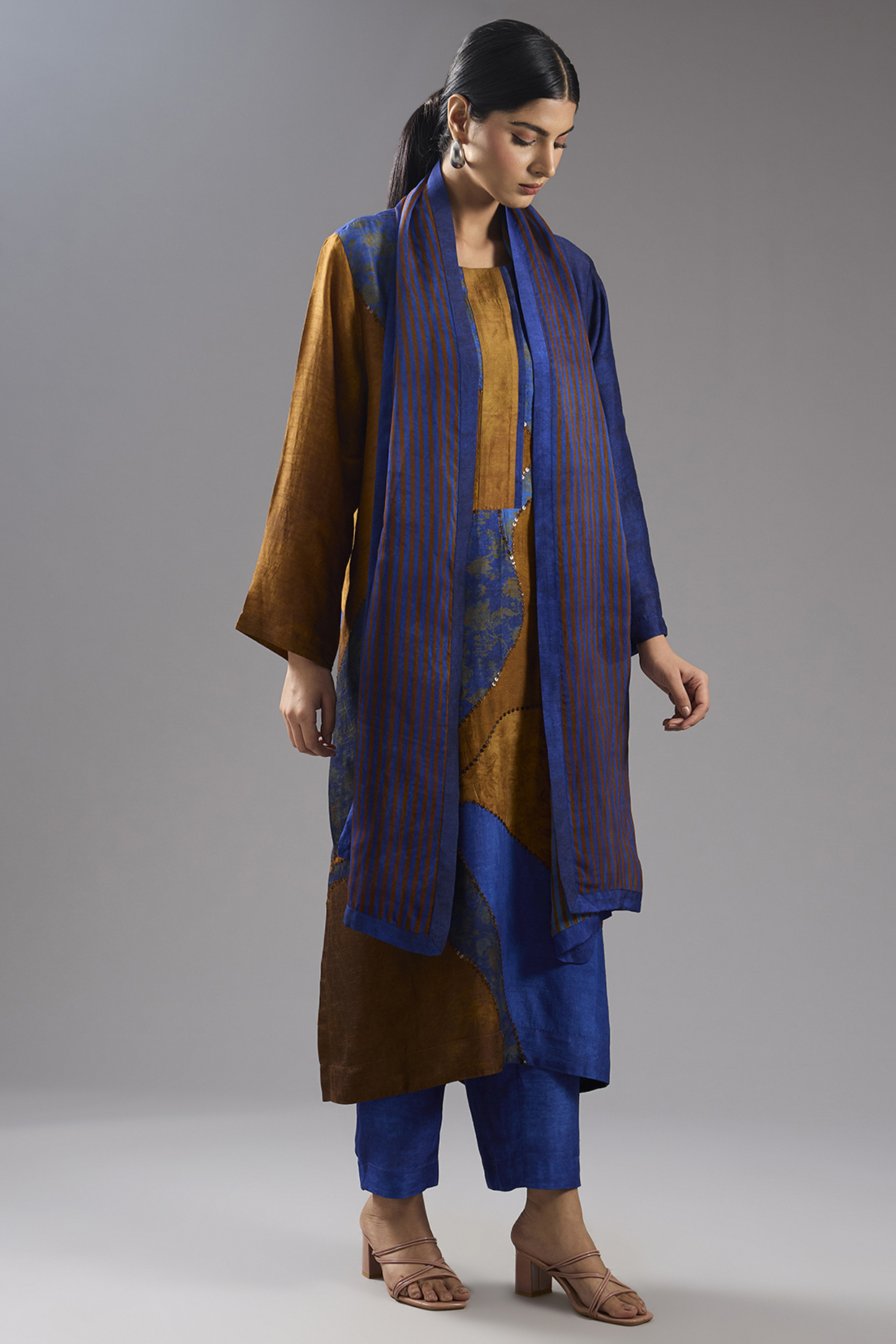 Blue Dupion Silk Abstract Printed Tunic Kurta Set by CLOS at Pernia's Pop Up Shop