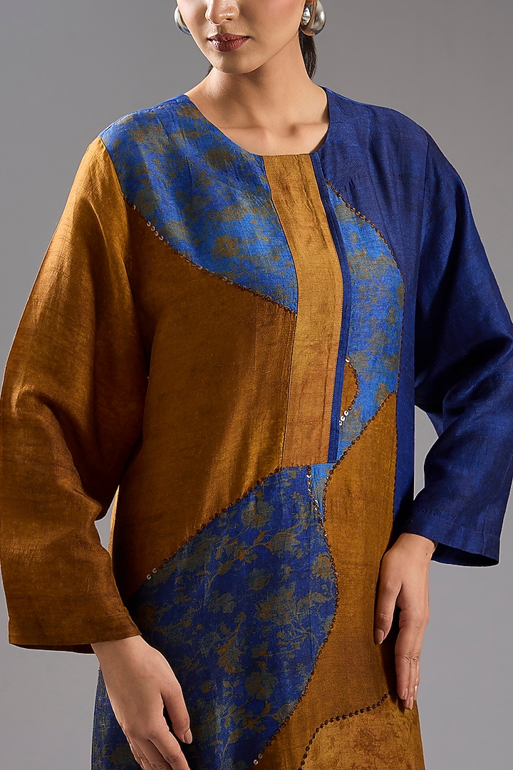 Blue Dupion Silk Abstract Printed Tunic Kurta Set by CLOS at Pernia's Pop Up Shop