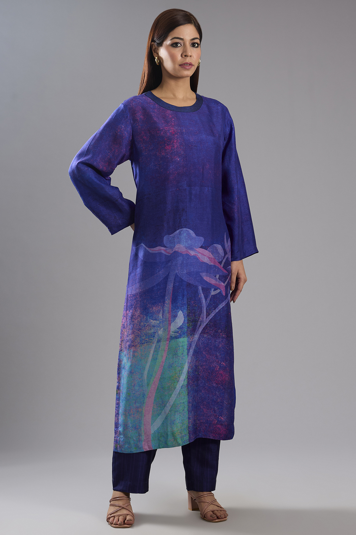 Blue Dupion Silk Abstract Printed Tunic Kurta Set by CLOS at Pernia's Pop Up Shop