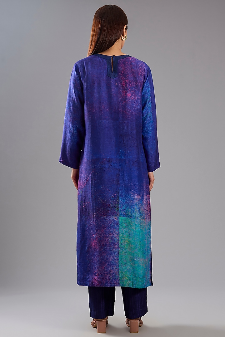Blue Dupion Silk Abstract Printed Tunic Kurta Set by CLOS at Pernia's Pop Up Shop