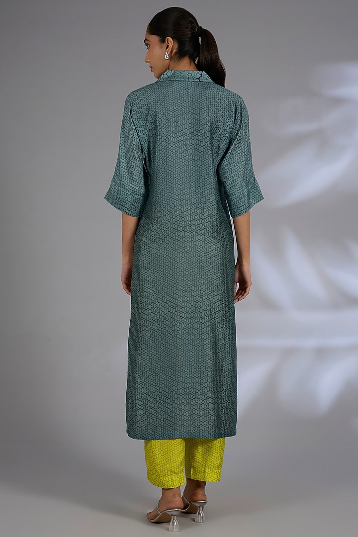 Green Dupion Silk Kurta Set by CLOS at Pernia's Pop Up Shop