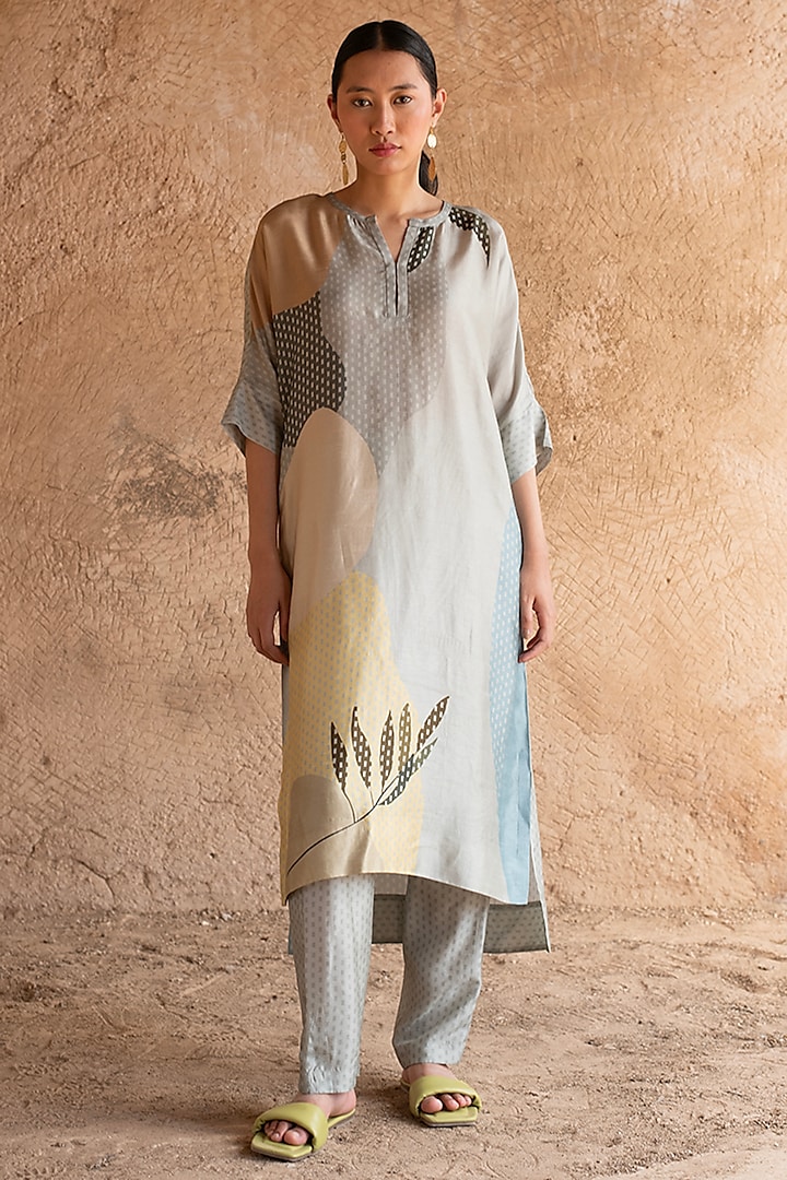 Light Grey Dupion Silk High-Low Kurta Set by CLOS