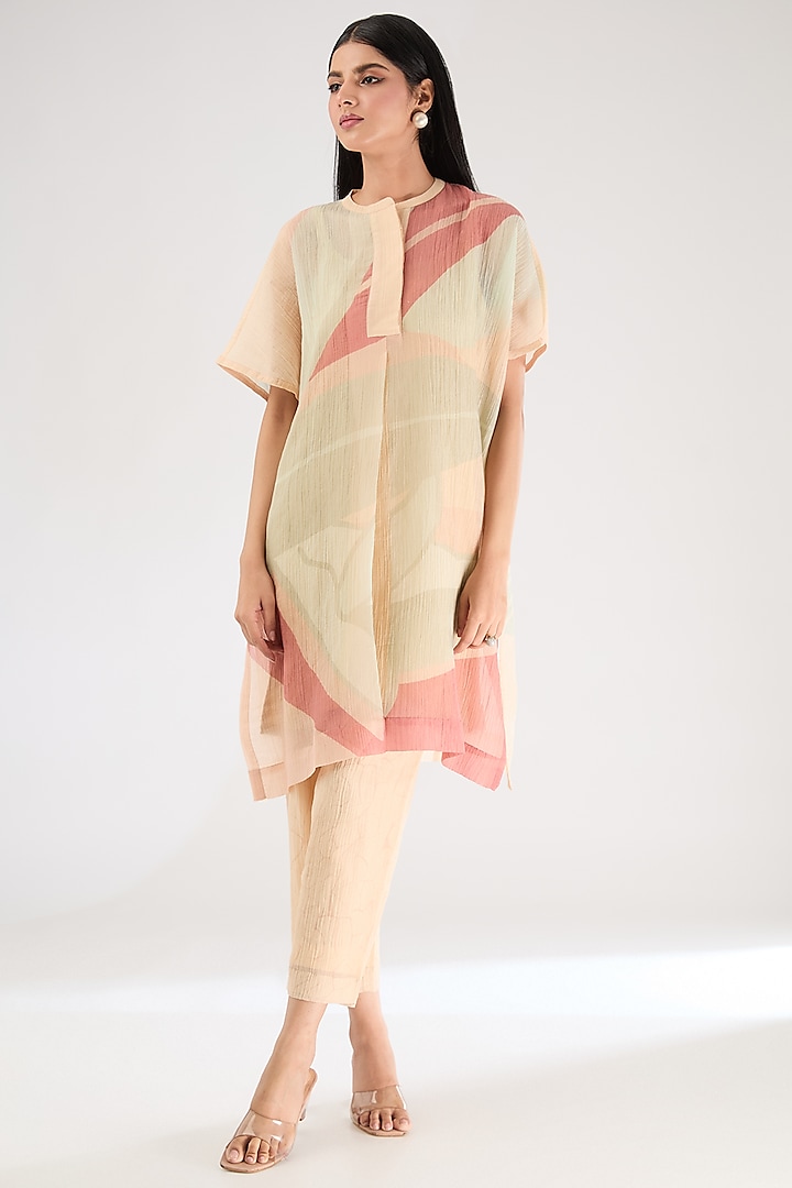 Cream Shimmer Cupro Abstract Printed Kurta Set by CLOS at Pernia's Pop Up Shop