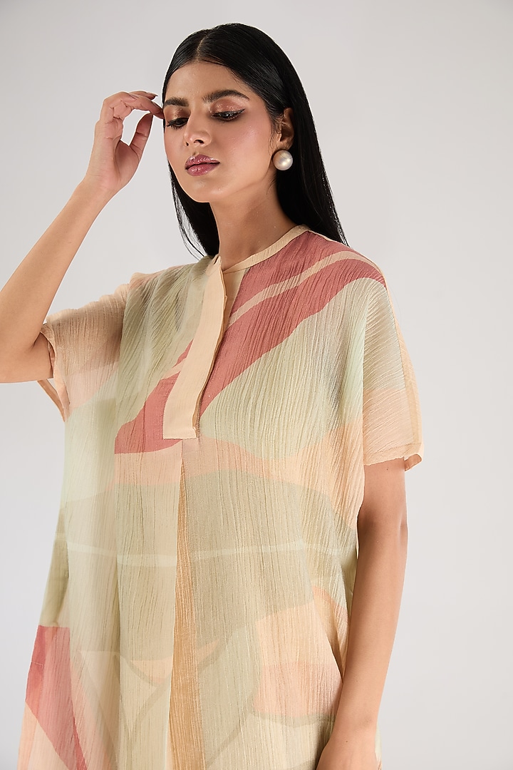 Cream Shimmer Cupro Abstract Printed Kurta Set by CLOS at Pernia's Pop Up Shop