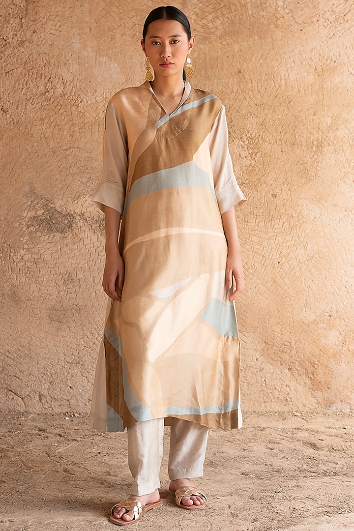 English Walnut Brown Dupion Silk Kurta Set by CLOS