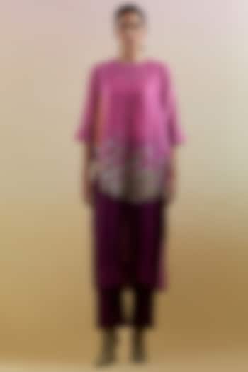Pink & Purple Linen Silk Embellished Kurta Set by CLOS at Pernia's Pop Up Shop