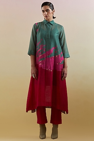 Green & Pink Linen Silk Embellished Kurta Set by CLOS