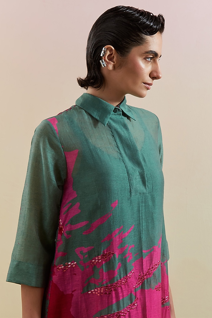 Green & Pink Linen Silk Embellished Kurta Set by CLOS at Pernia's Pop Up Shop