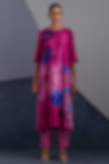 Magenta & Blue Dupion Silk Printed Kurta Set by CLOS at Pernia's Pop Up Shop