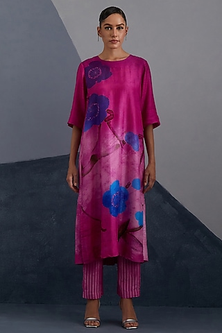 Magenta & Blue Dupion Silk Printed Kurta Set by CLOS