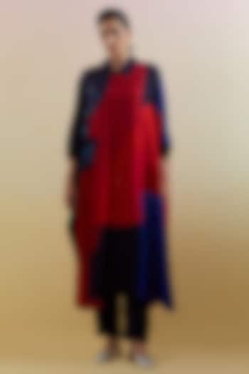Navy & Red Dupion Silk Printed High-Low Kaftan Set by CLOS at Pernia's Pop Up Shop